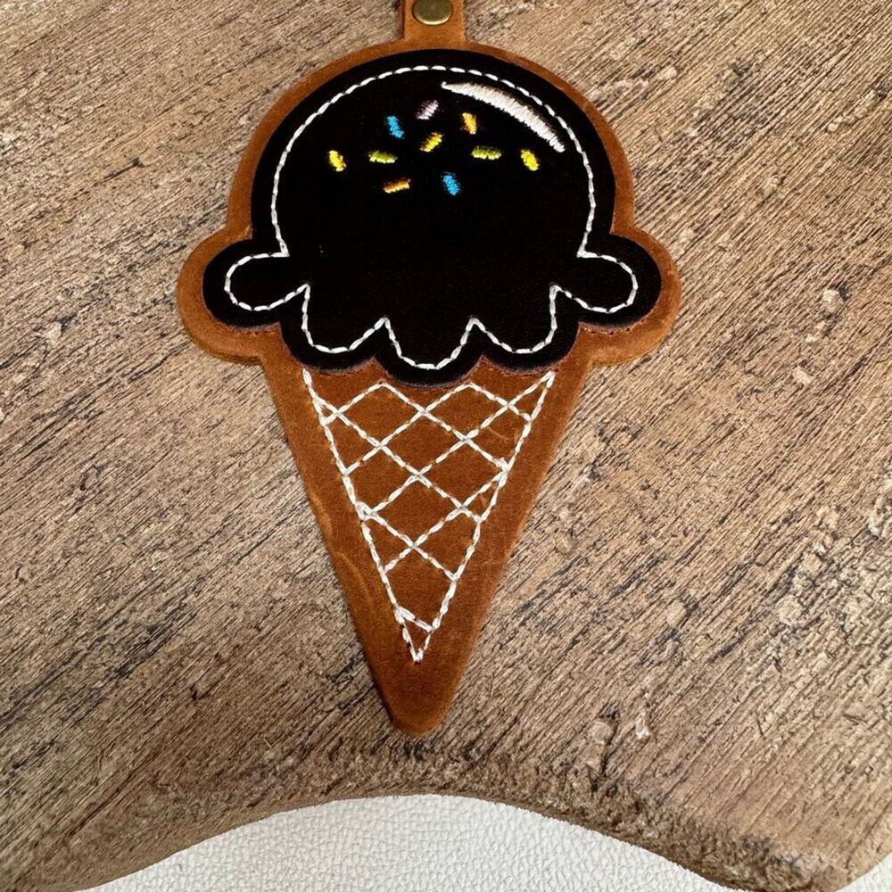 GRIZZLY PORTLAND Leather Ice Cream Scoop Purse Charm FAST SHIP PLG KEYCHAIN